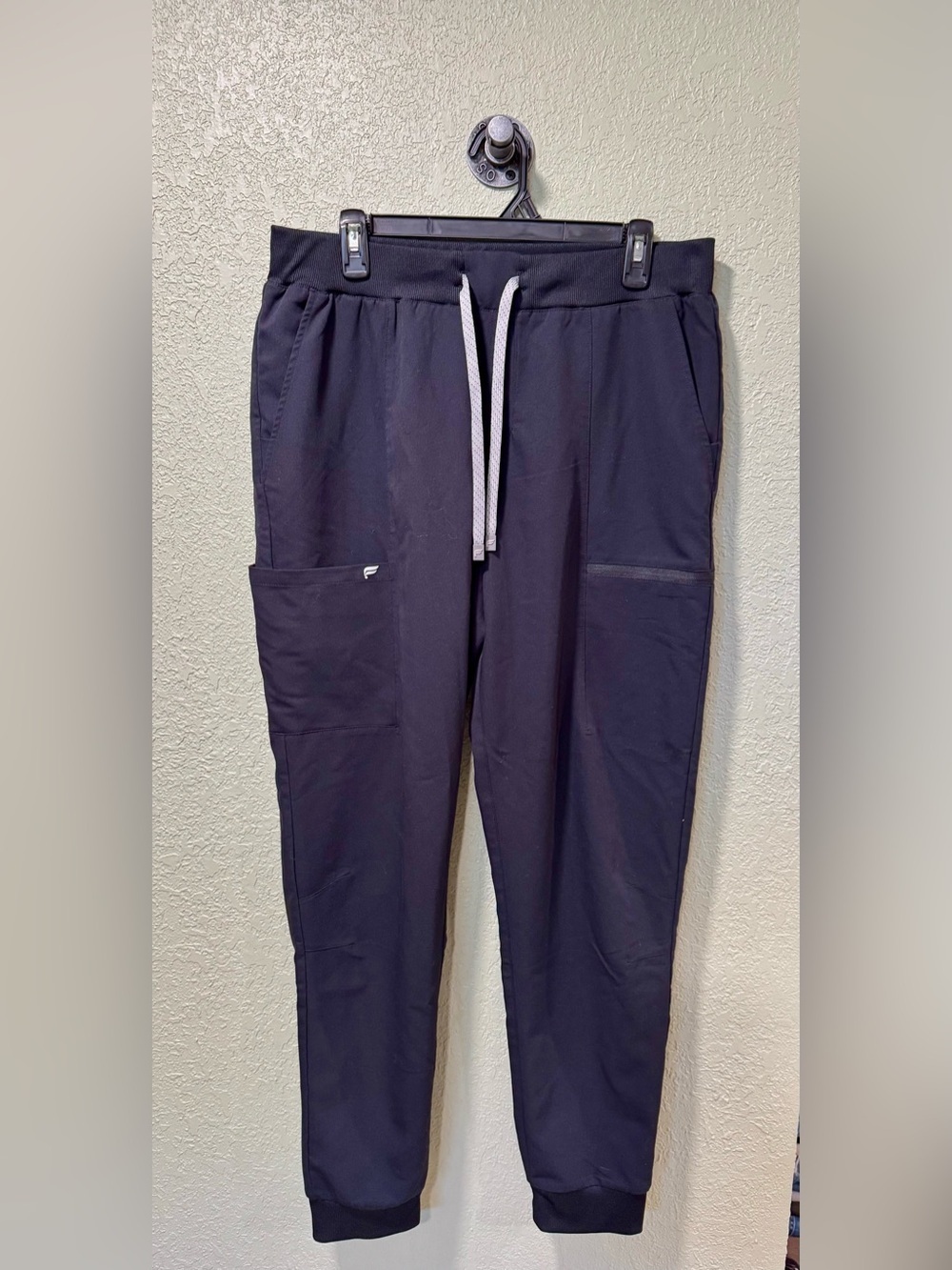 Fabletics Womens Mid Rise On Call Black Drawstring Joggers LT
